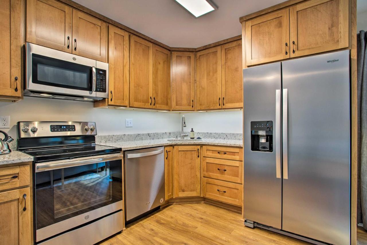 Saluda Main Street Retreat - Central Location! Экстерьер фото