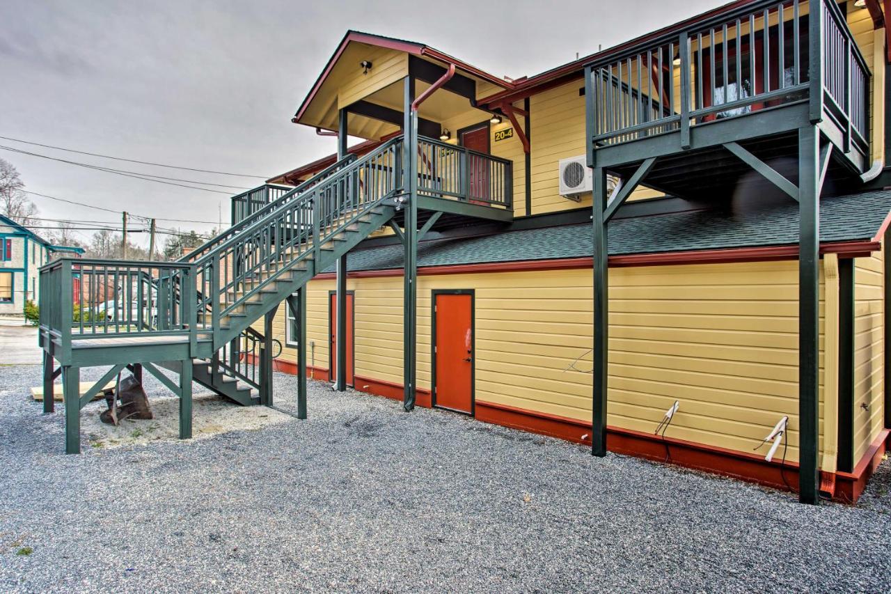 Saluda Main Street Retreat - Central Location! Экстерьер фото